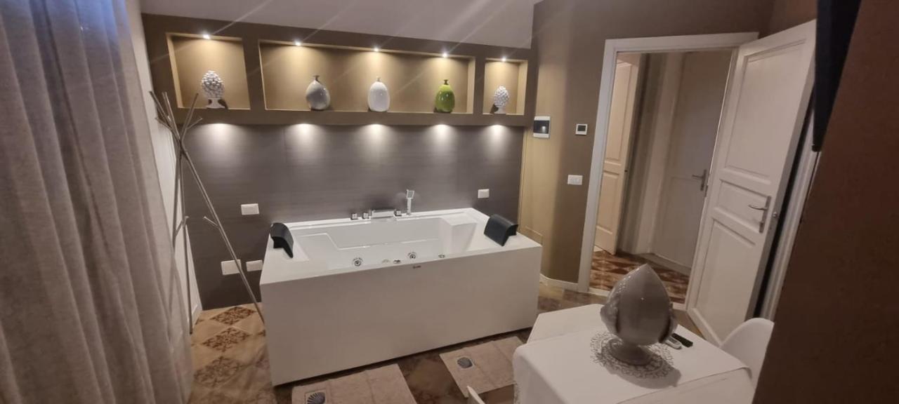 Bed and Breakfast ReLuxe Private Wellness Lecce Esterno foto
